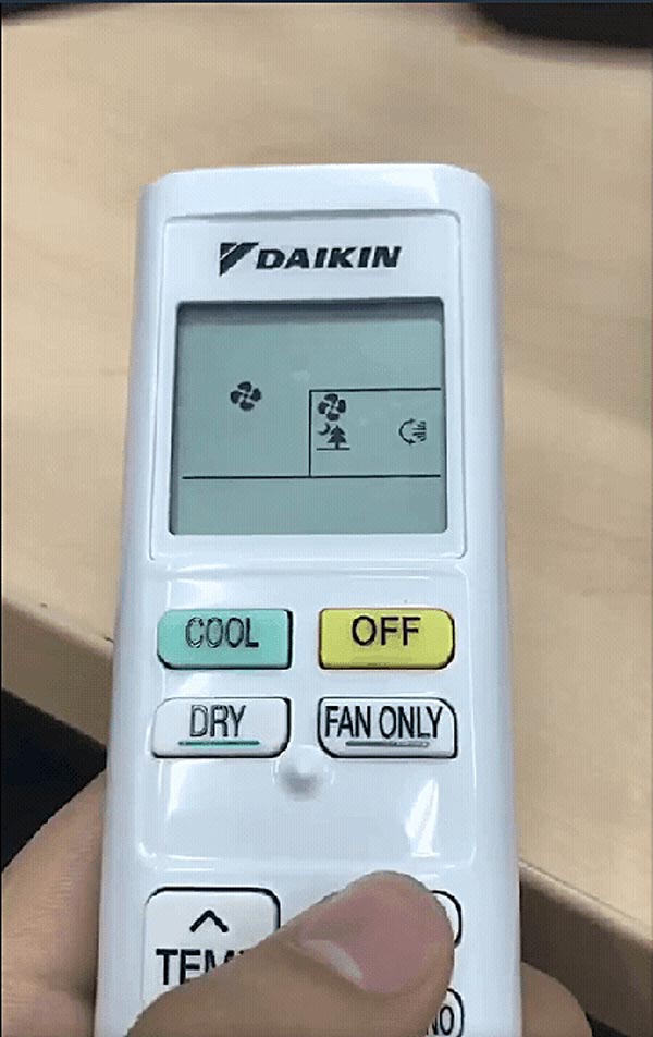 Hướng dẫn sử dụng điều khiển máy lạnh treo tường Daikin dòng FTKQ Series